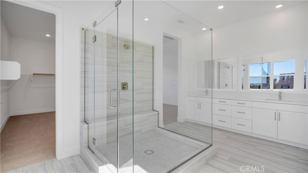 201 Briar Moon Property Photo 4