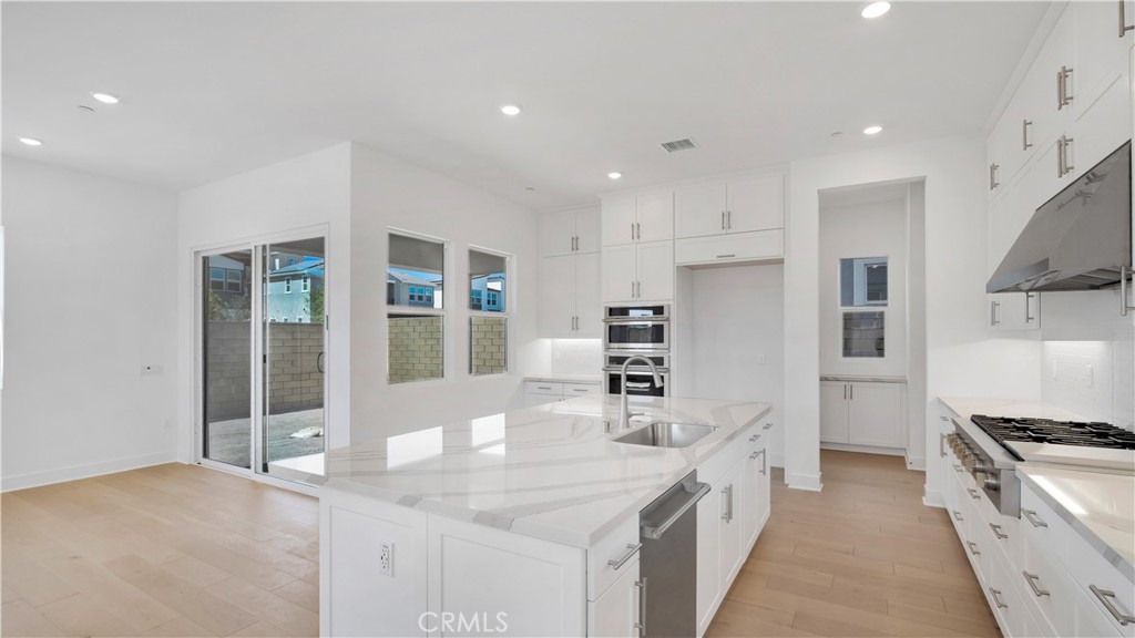 201 Briar Moon Property Photo 8