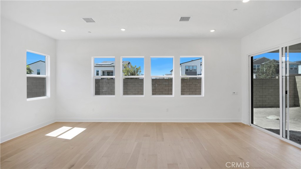 201 Briar Moon Property Photo 12