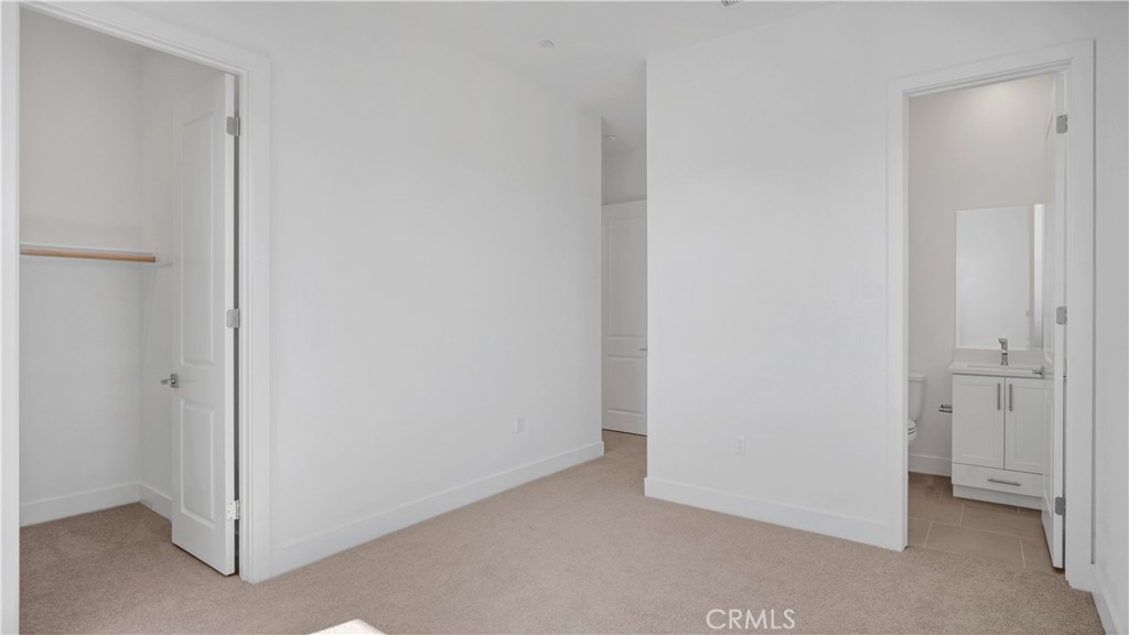 201 Briar Moon Property Photo 32