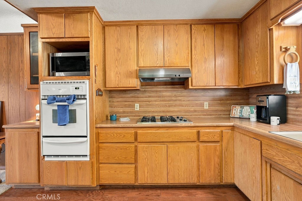 23672 Rocky Dell Property Photo 12