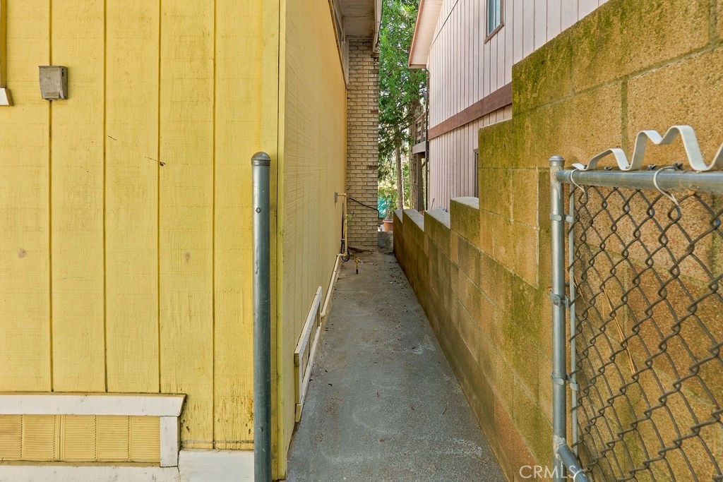 23672 Rocky Dell Property Photo 27
