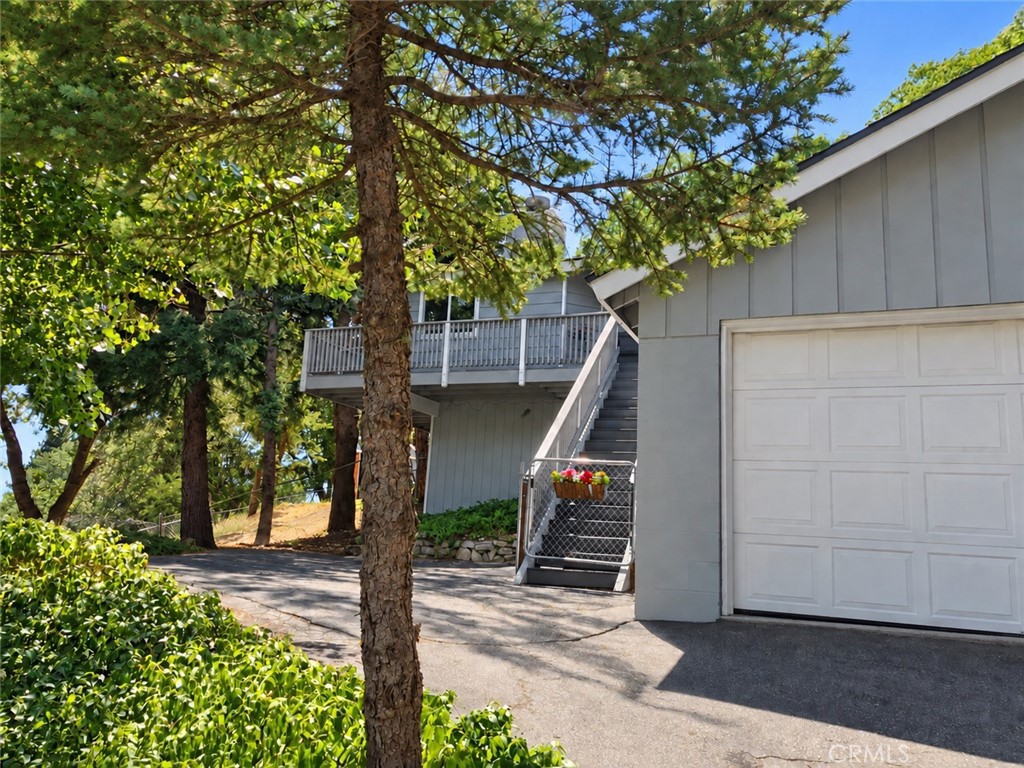 30322 Live Oak Road Property Photo 1