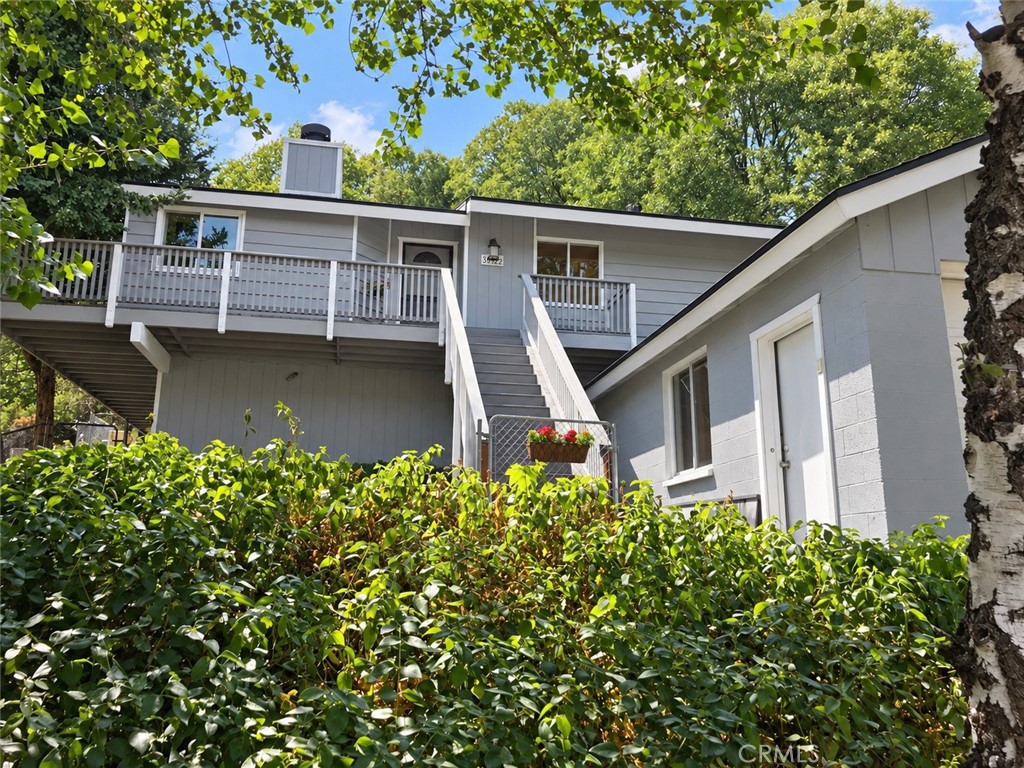 30322 Live Oak Road Property Photo 2