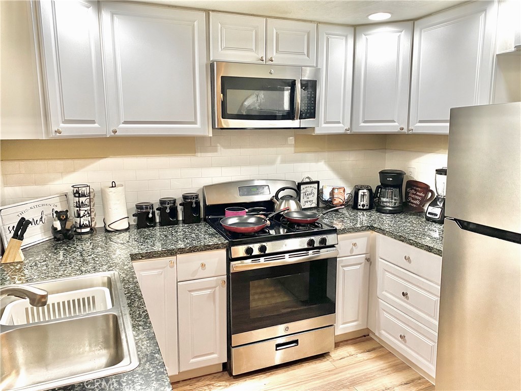 30322 Live Oak Road Property Photo 8