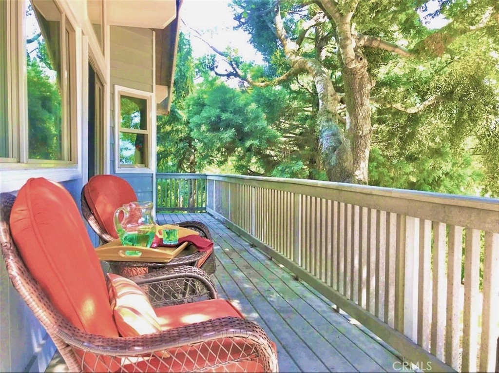 30322 Live Oak Road Property Photo 9