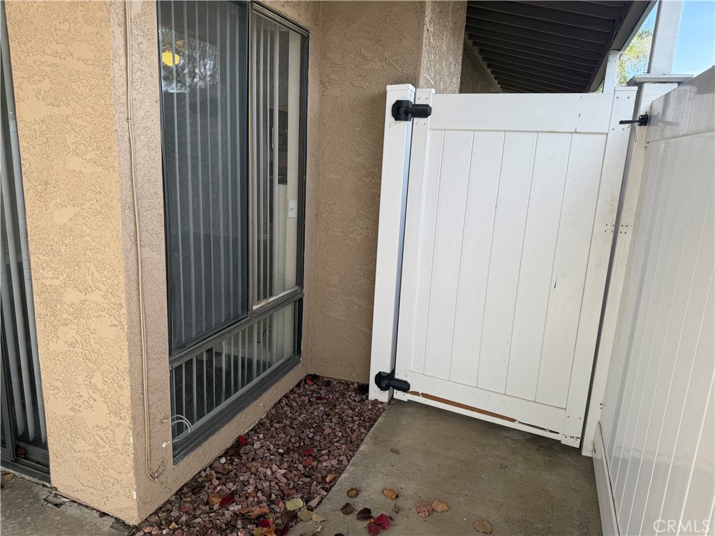 44580 La Paz Property Photo 18