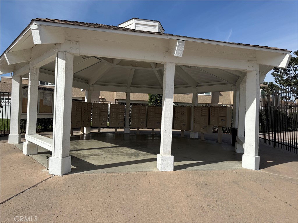 44580 La Paz Property Photo 25