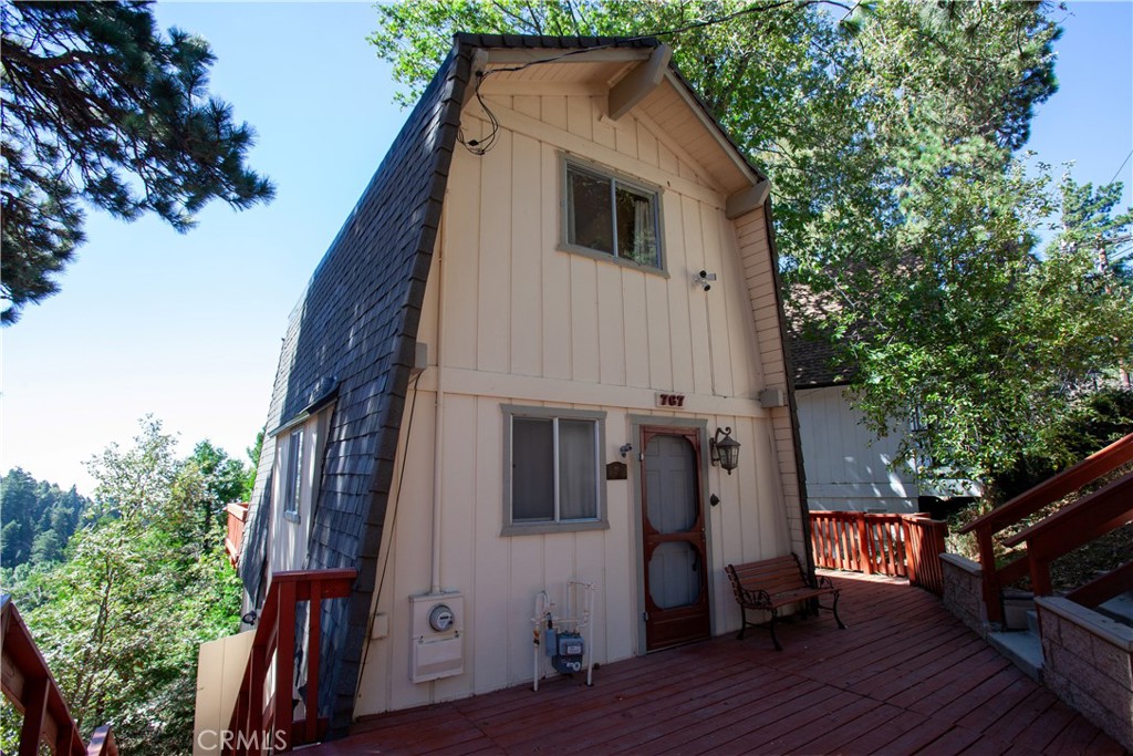 767 W Victoria Court Property Photo 1