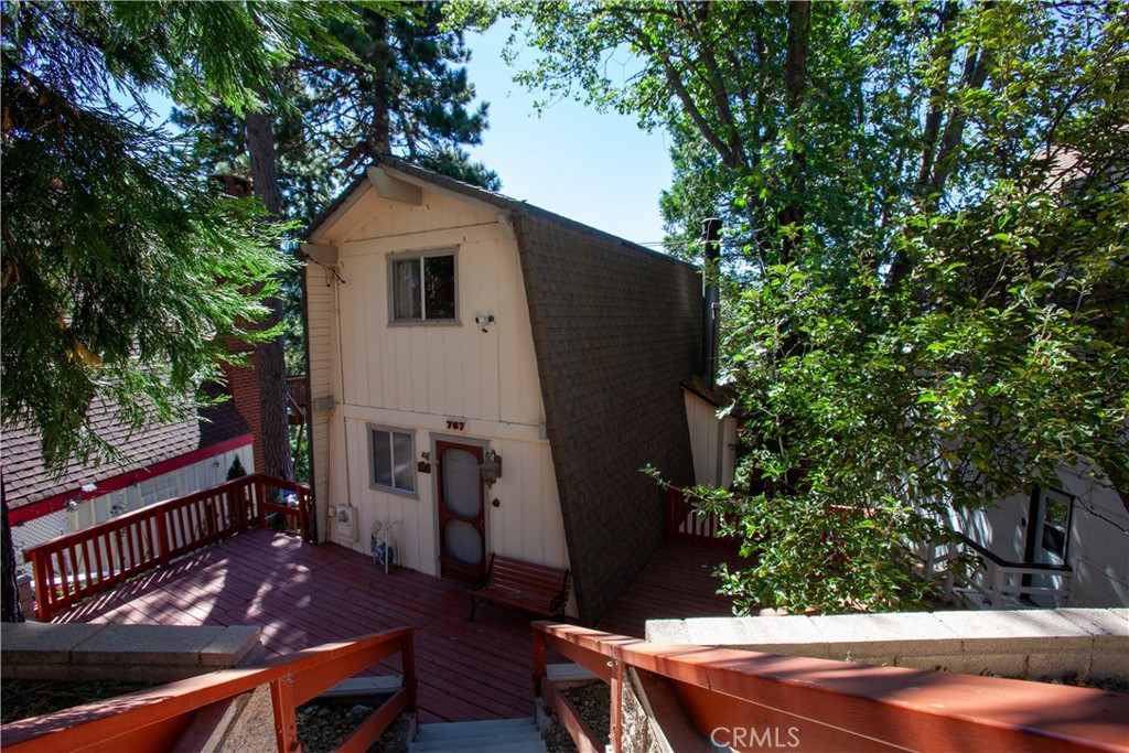 767 W Victoria Court Property Photo 4
