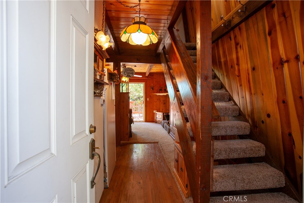 767 W Victoria Court Property Photo 7