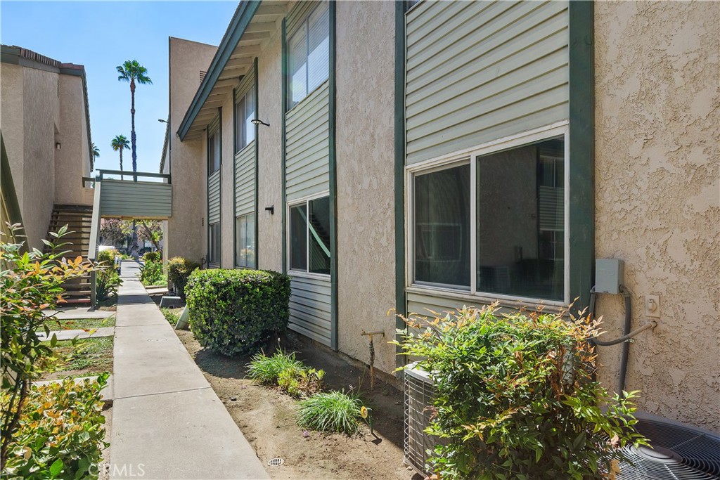 2255 Cahuilla Street 67 Property Photo 4
