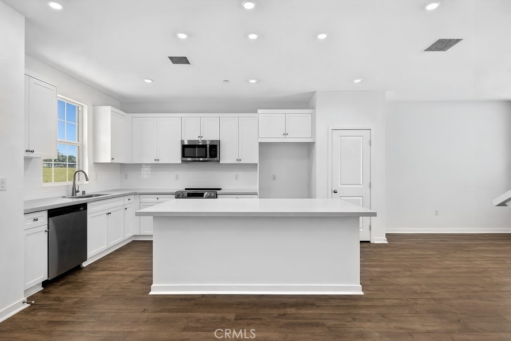 26703 Fig Tree Avenue Property Photo 2