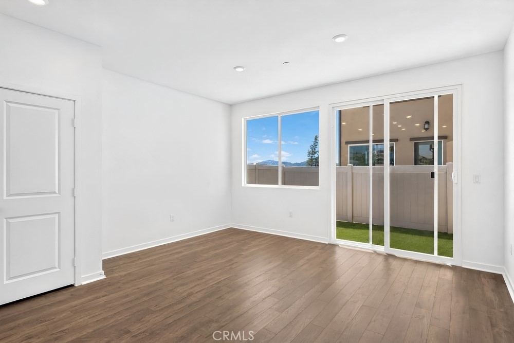26703 Fig Tree Avenue Property Photo 8
