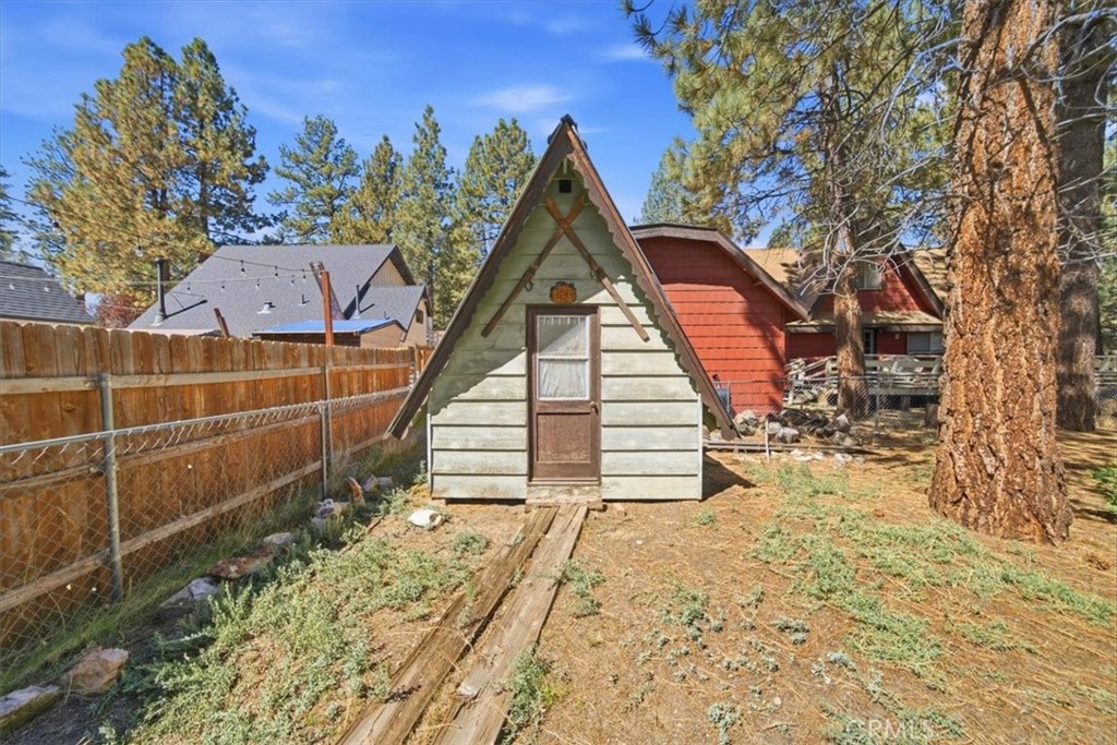 830 E Mountain View Property Photo 18