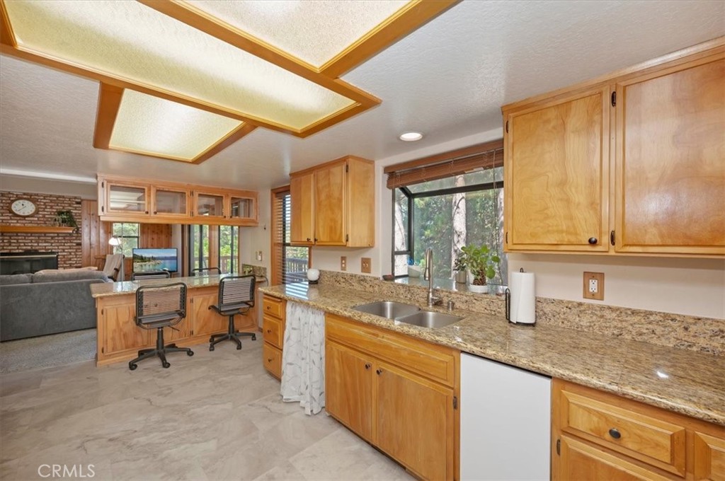 31310 Oakleaf Property Photo 12