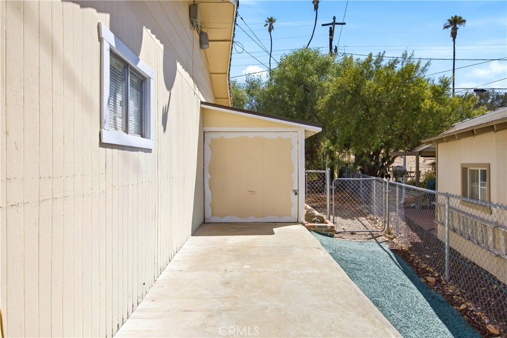 29020 Snead Property Photo 4