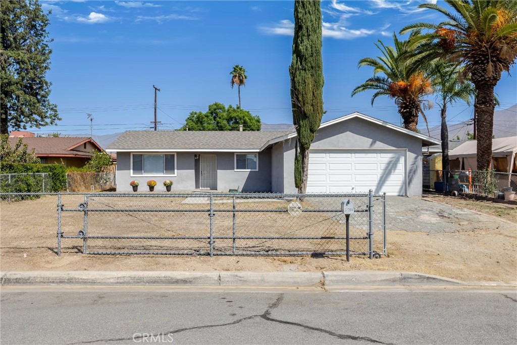 27390 6th Street Property Photo 1