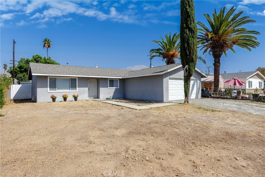 27390 6th Street Property Photo 3