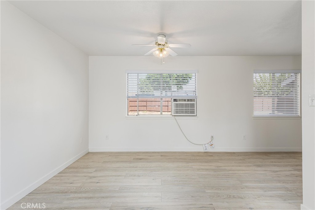 27390 6th Street Property Photo 12