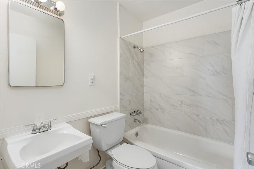 27390 6th Street Property Photo 15