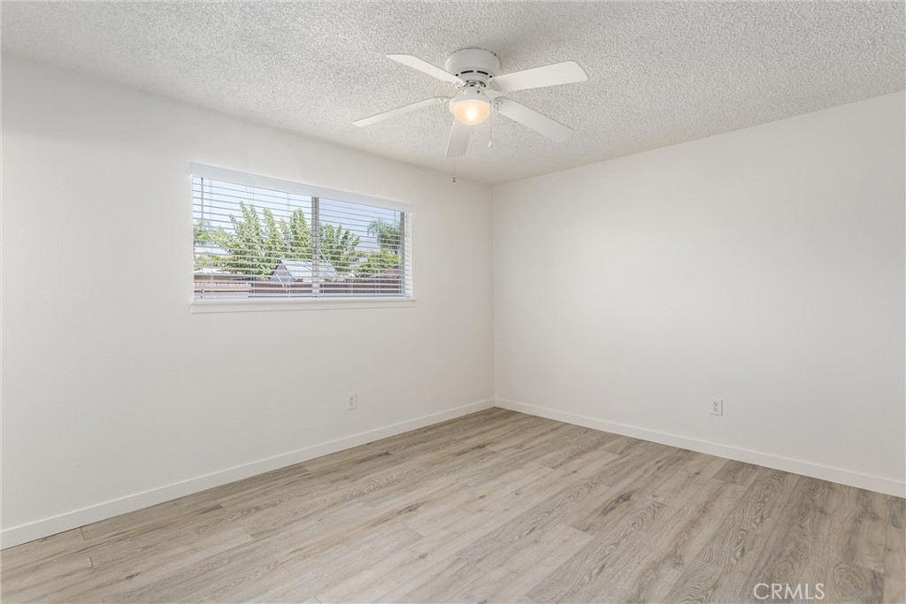 27390 6th Street Property Photo 20