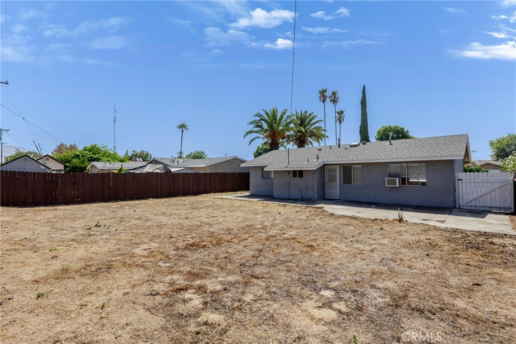 27390 6th Street Property Photo 27