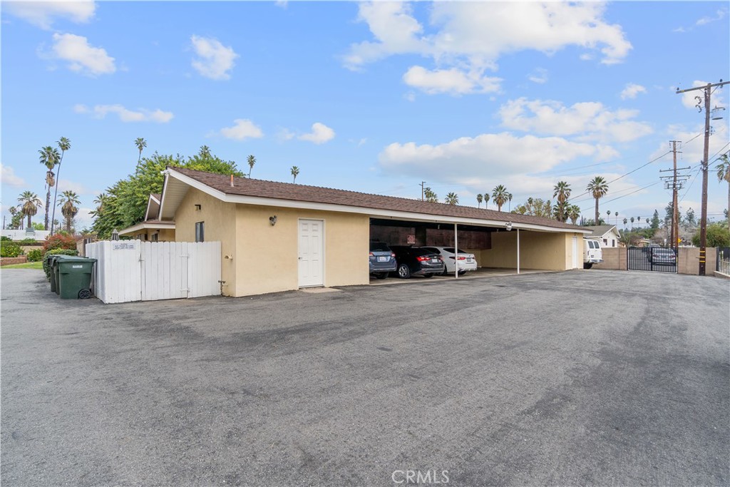 534 Roosevelt Road N Property Photo 17