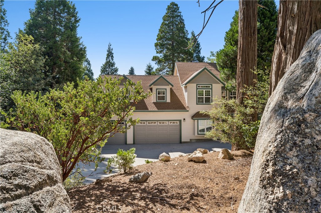 296 Grass Valley Property Photo 4