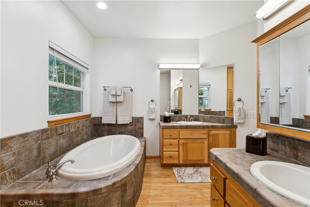 296 Grass Valley Property Photo 29