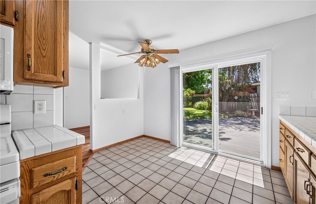 19 Hastings Property Photo 8