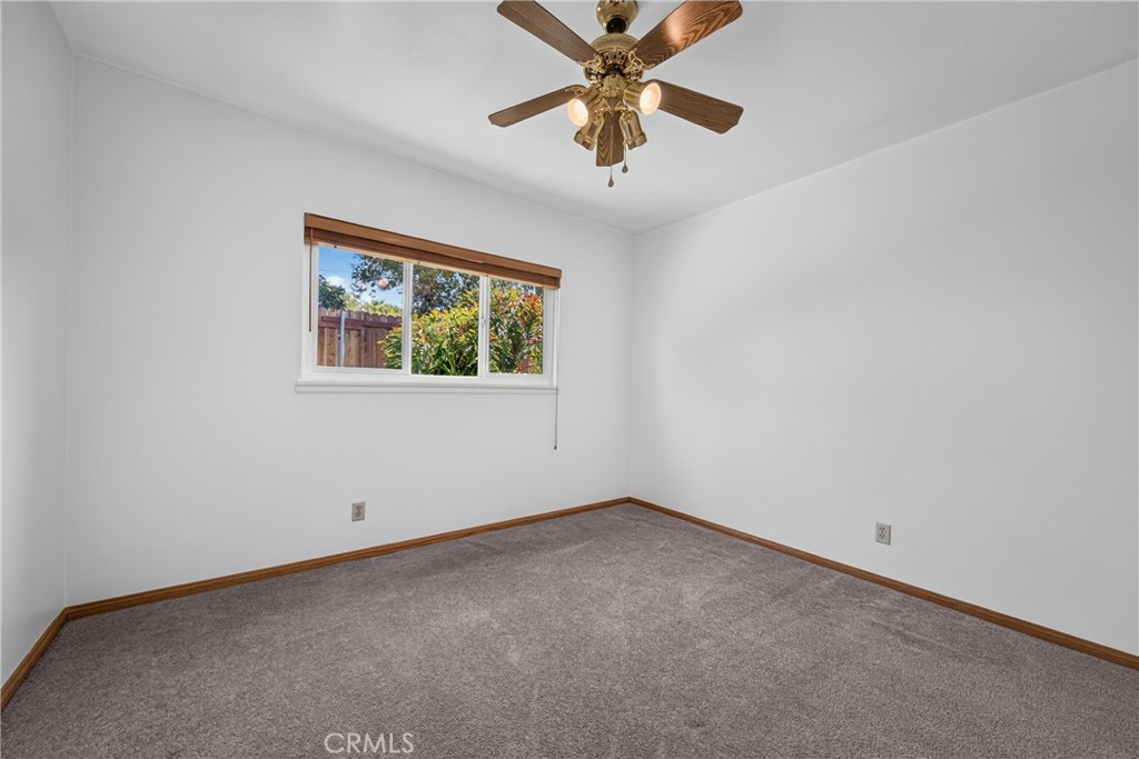 19 Hastings Property Photo 18