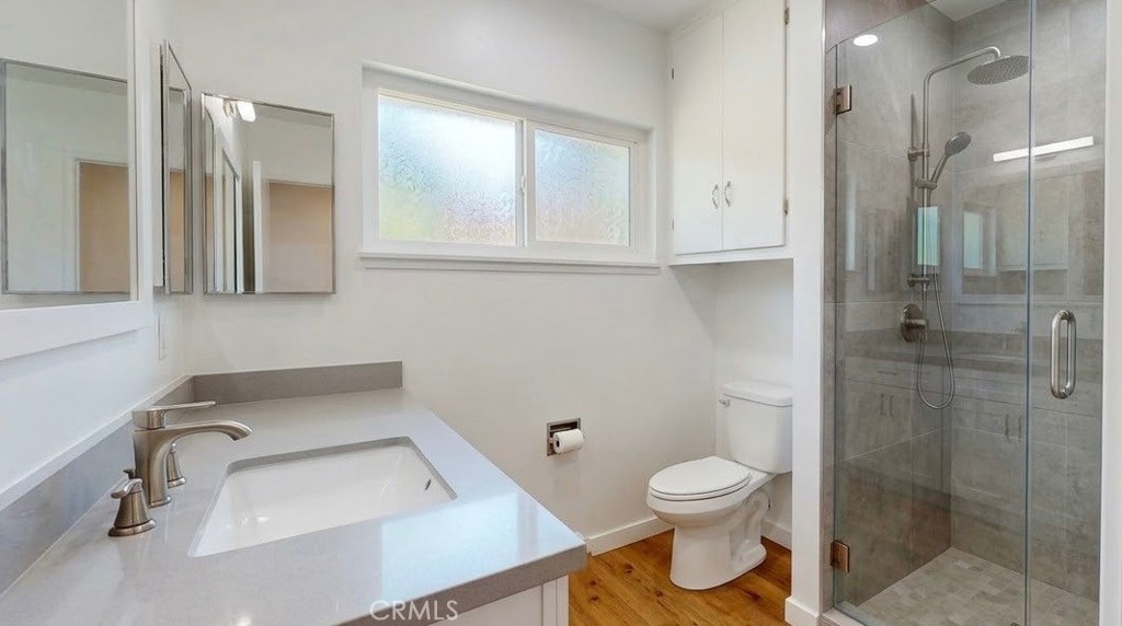 19 Hastings Property Photo 23