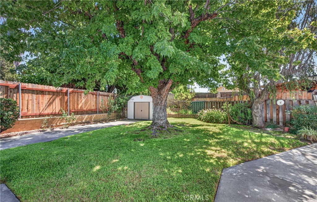 19 Hastings Property Photo 29
