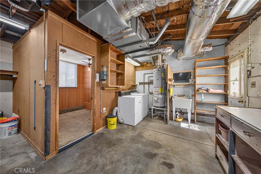 19 Hastings Property Photo 32