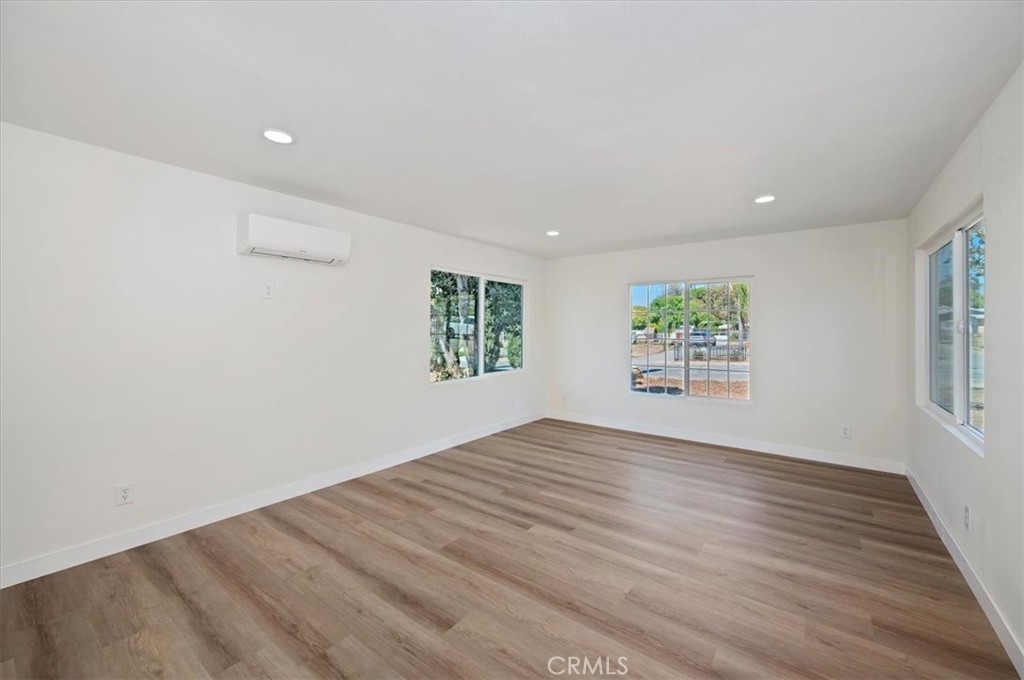35045 Avenue C Property Photo 8