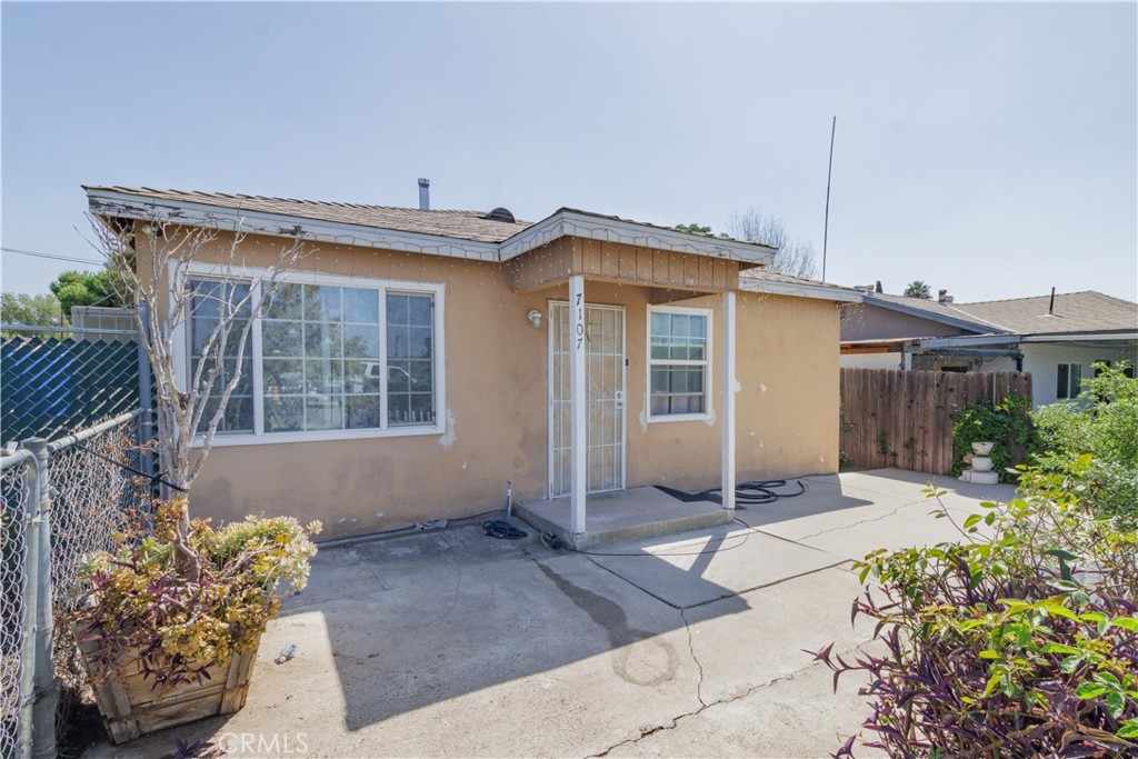 7107 Olive Property Photo 6