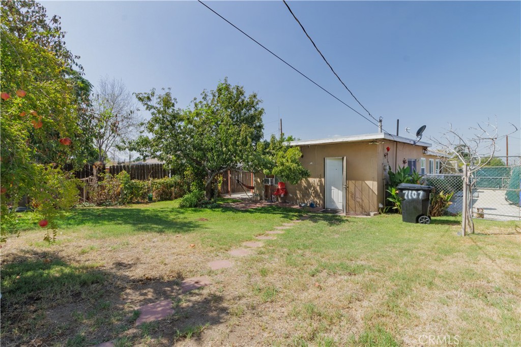 7107 Olive Property Photo 21