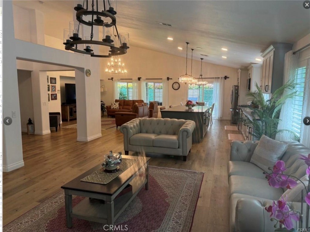 328 Selkirk Property Photo 5
