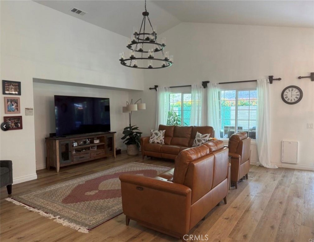 328 Selkirk Property Photo 6
