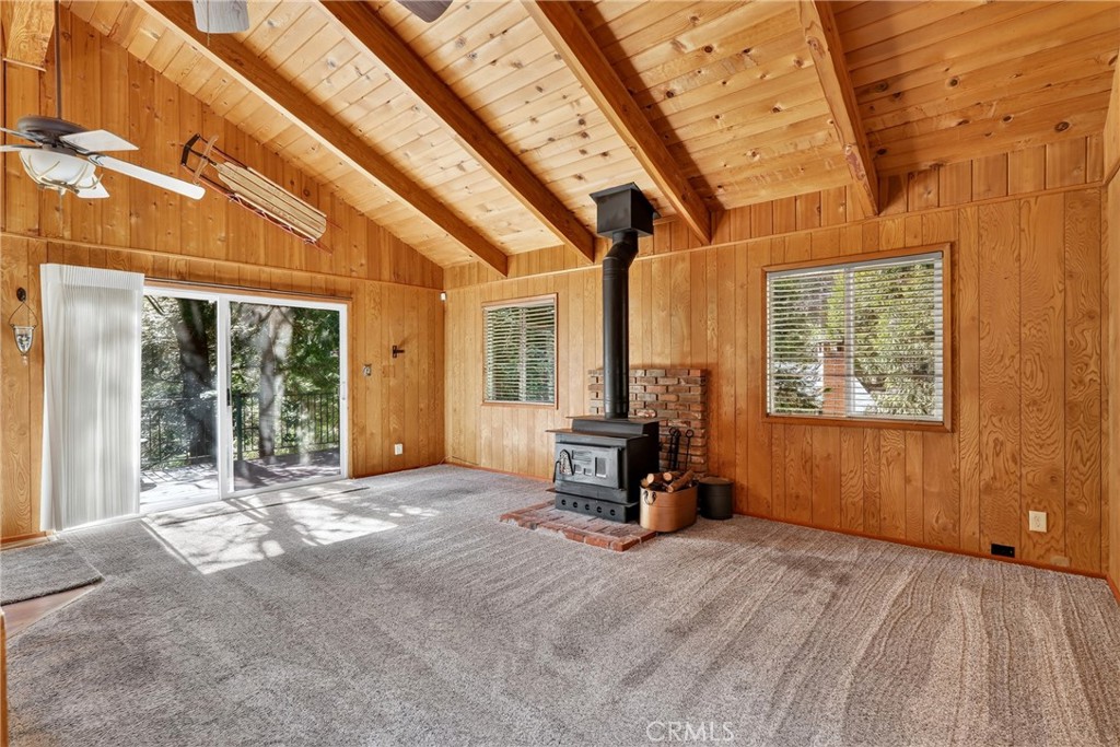 1147 Jungfrau Drive Property Photo 4