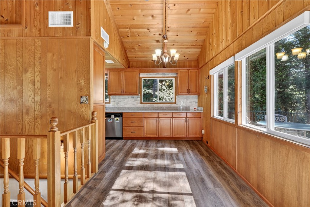 1147 Jungfrau Drive Property Photo 13