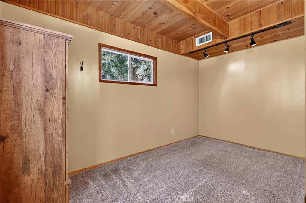 1147 Jungfrau Drive Property Photo 28