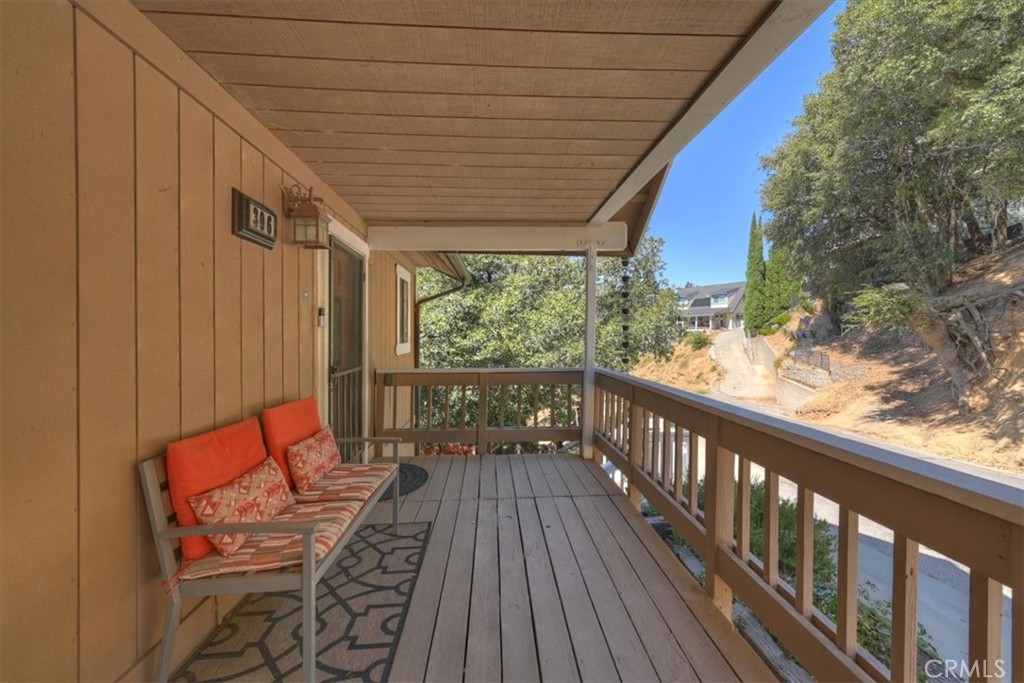 306 Darfo Property Photo 4