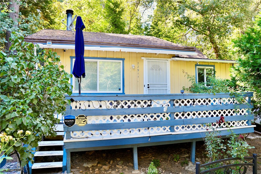 22911 Redwood Property Image