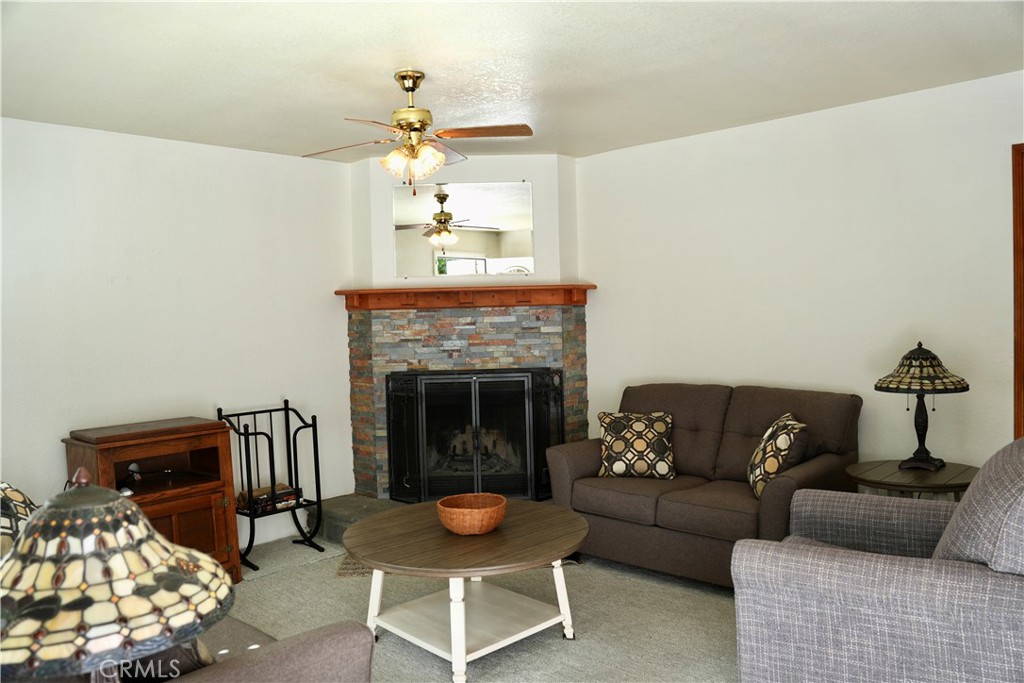 22911 Redwood Property Photo 5