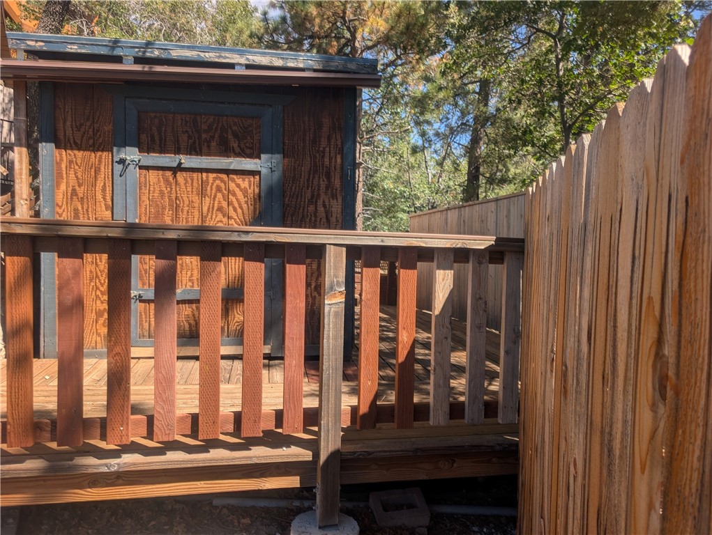 1137 Ridge Property Photo 4