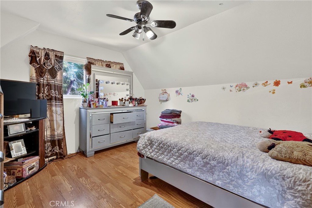 208 Heliotrope Property Photo 18