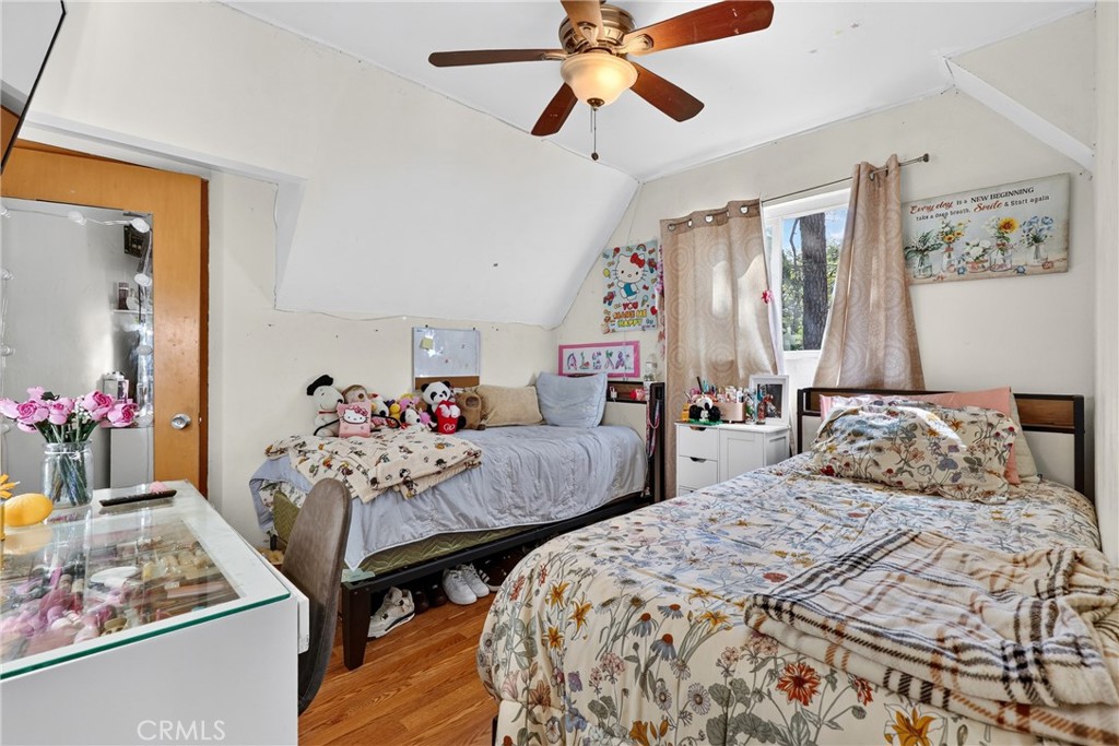 208 Heliotrope Property Photo 21