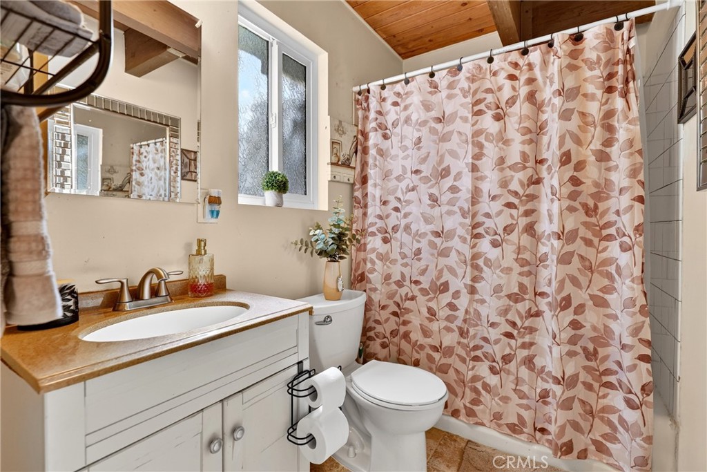 208 Heliotrope Property Photo 28